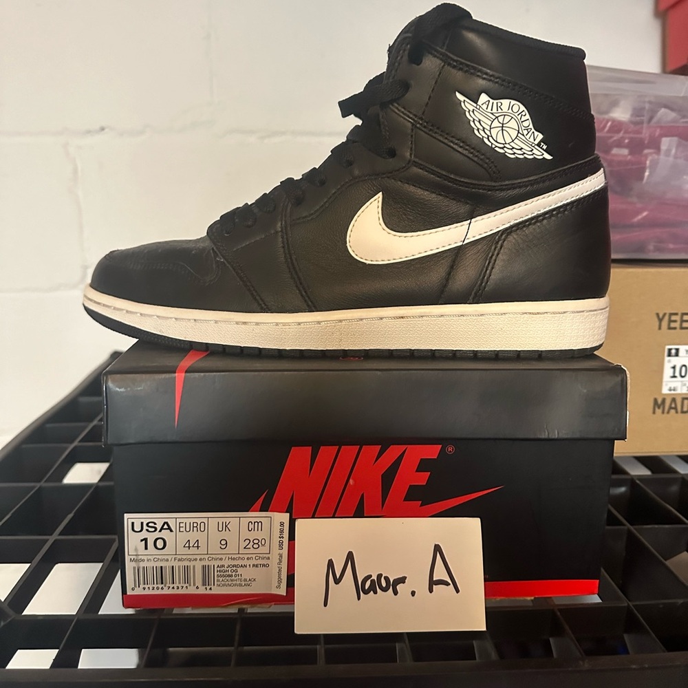 Jordan 1 ying yang
